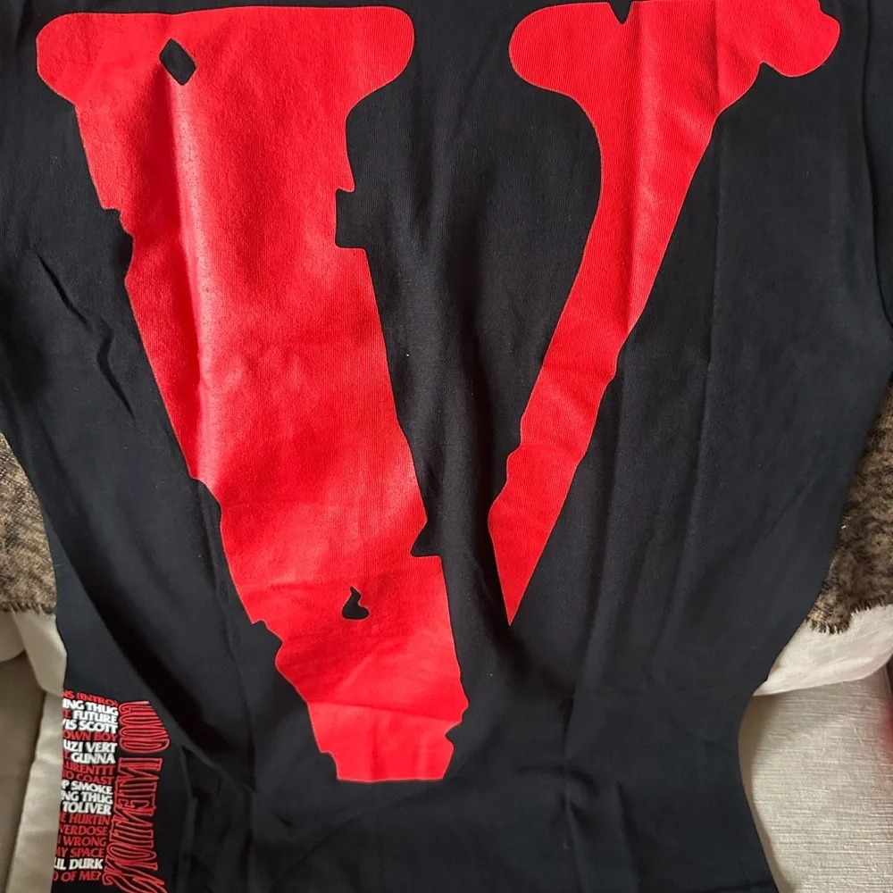 Vlone - Picture 15 of 16